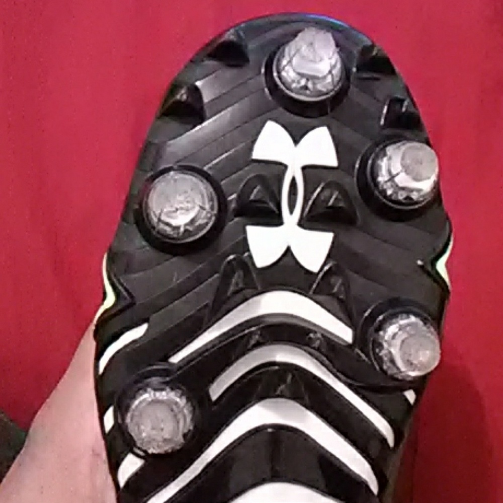 Football cleats